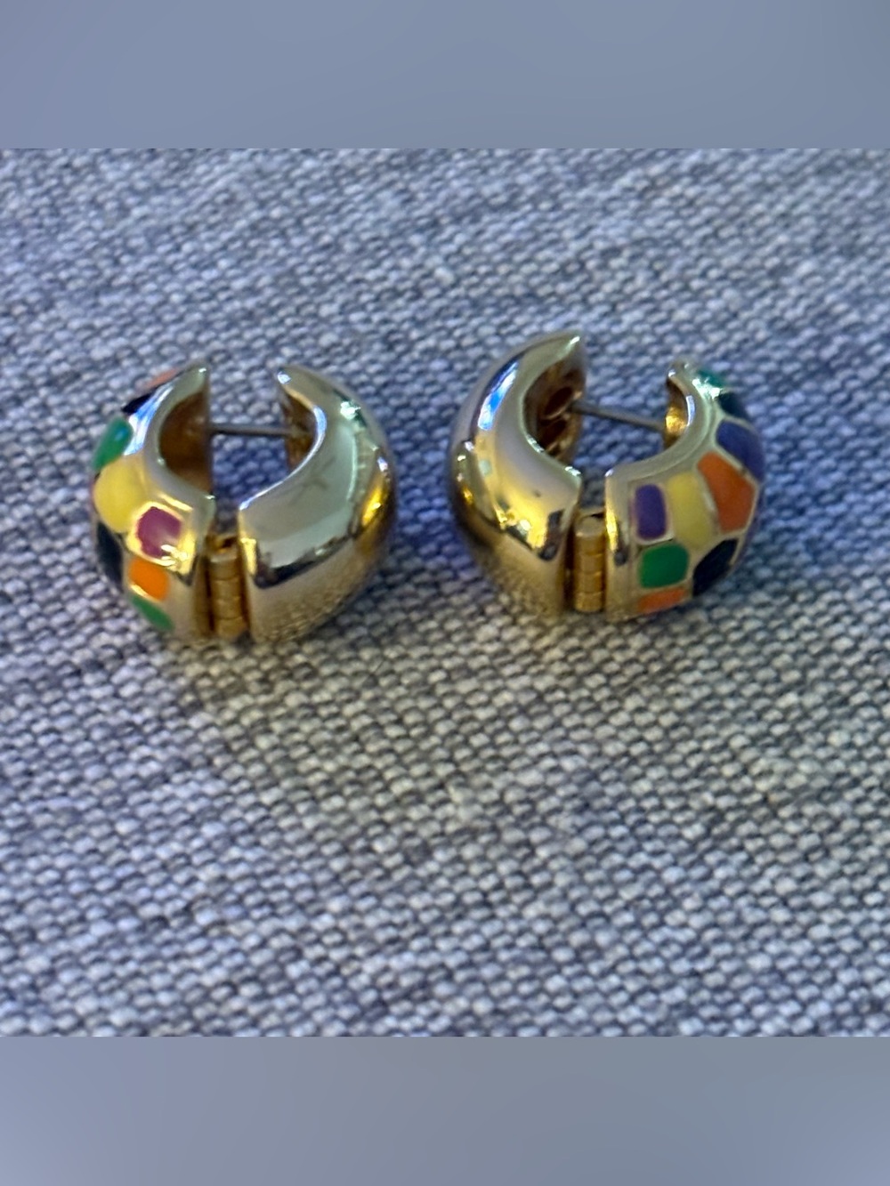 Erwin Pearl Multicolor Enamel Hoop Earrings — Mosaic Pattern - Picture 4 of 8